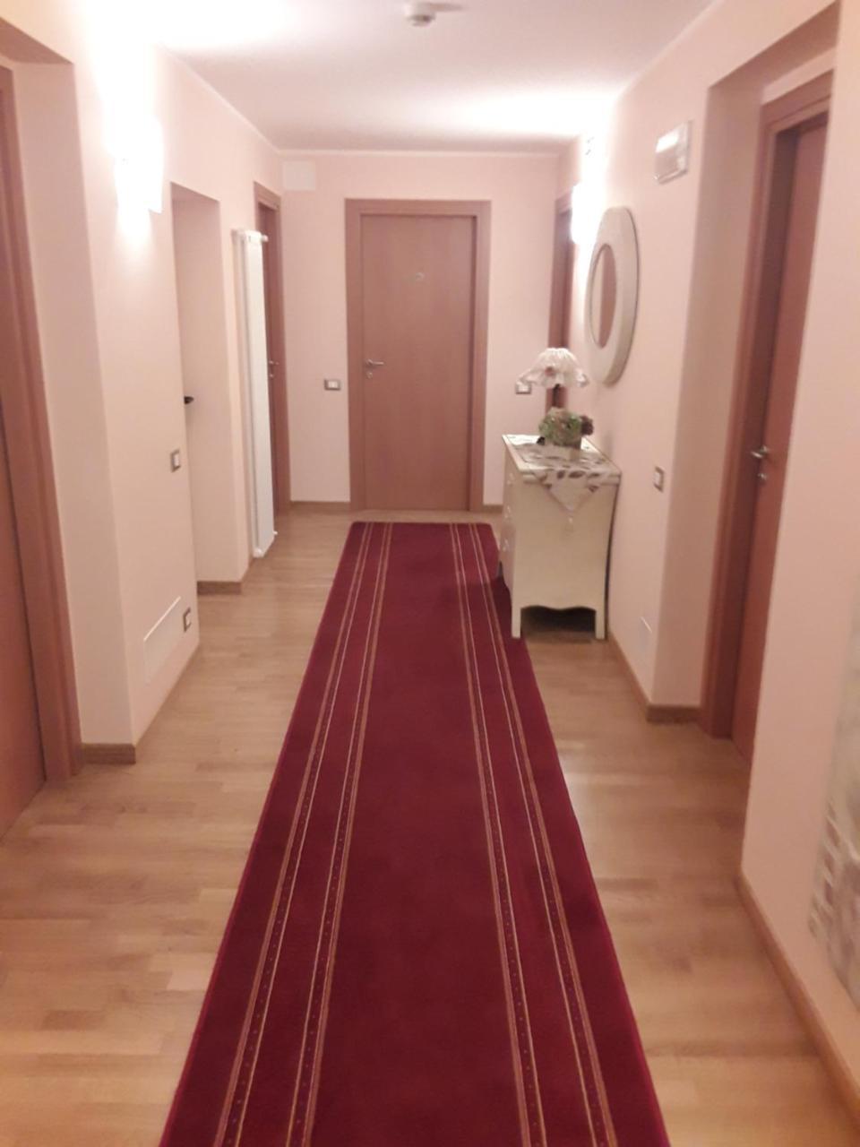Hotel Ferrari Castione della Presolana Eksteriør billede
